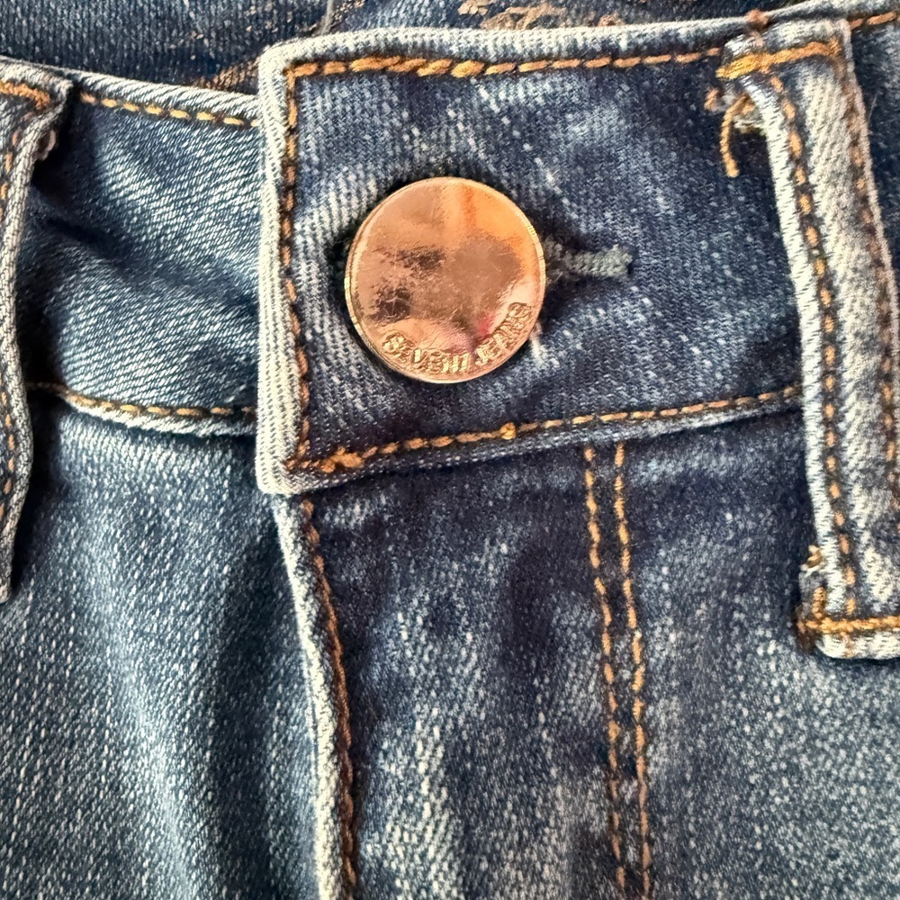 Seven7 Women's Blue Jean Bernuda Shorts - Size 4 - Picture 3 of 8